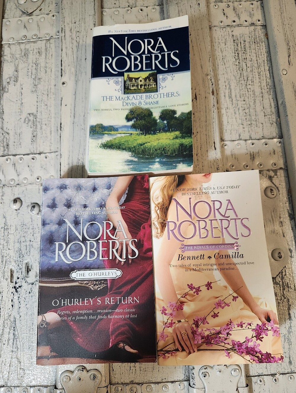 Nora Roberts Romance Novel Set